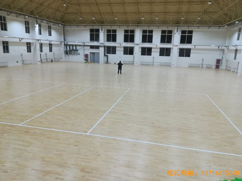 山东济南历城区小学运动木地板施工案例