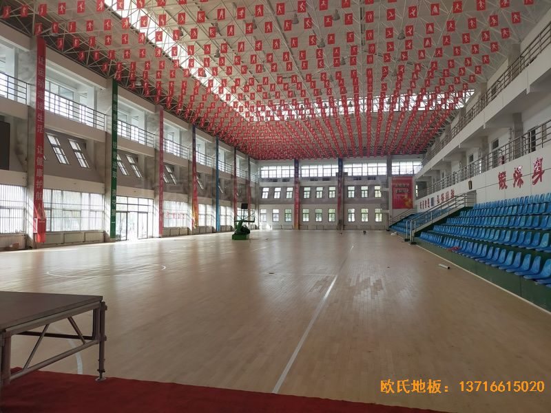 鄂尔多斯准格尔旗世纪中学运动木地板施工案例