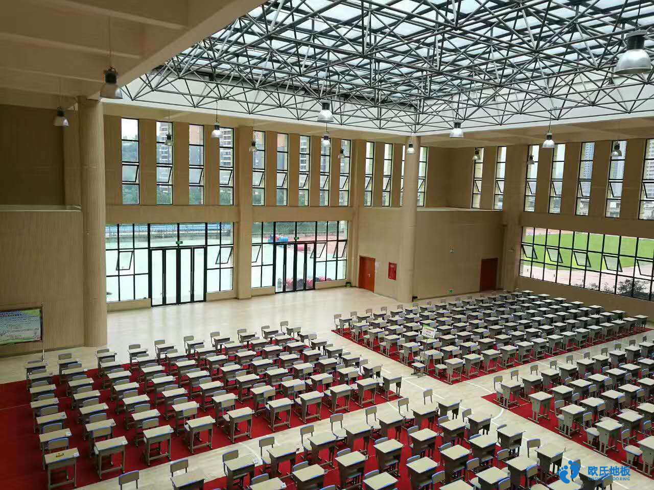 四川泸州学校体育木地板施工