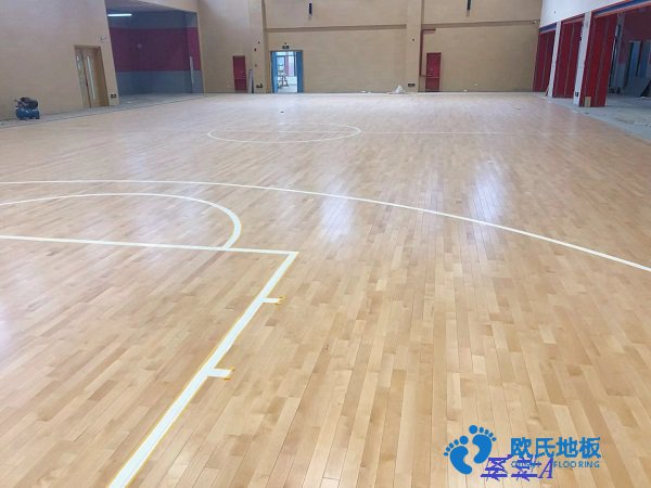 枫木一级篮球木地板,22厚双层龙骨结构运动木地板